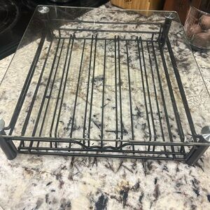 K cup holder with glass top